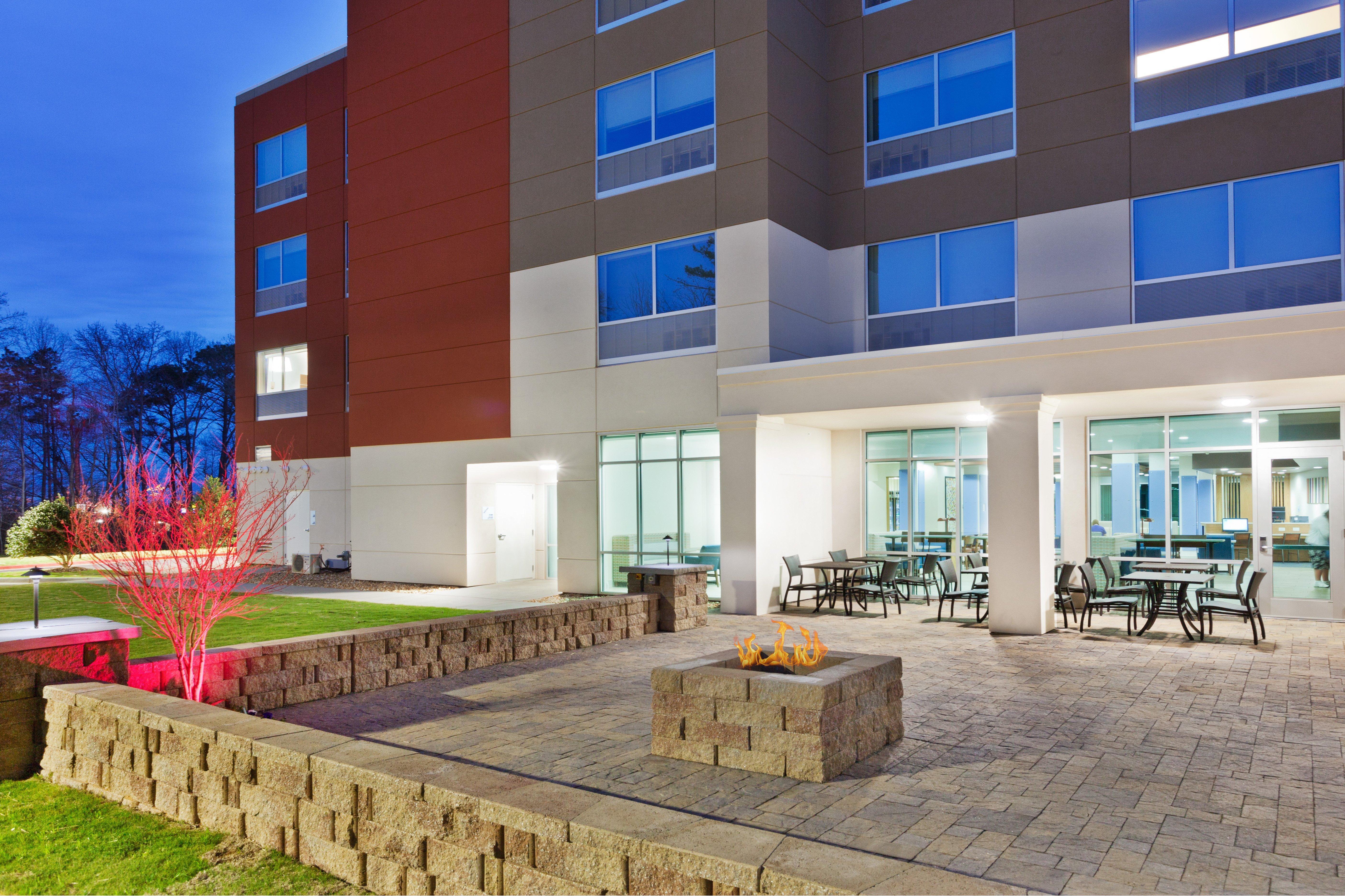 Holiday Inn Express & Suites - Cartersville By Ihg Экстерьер фото