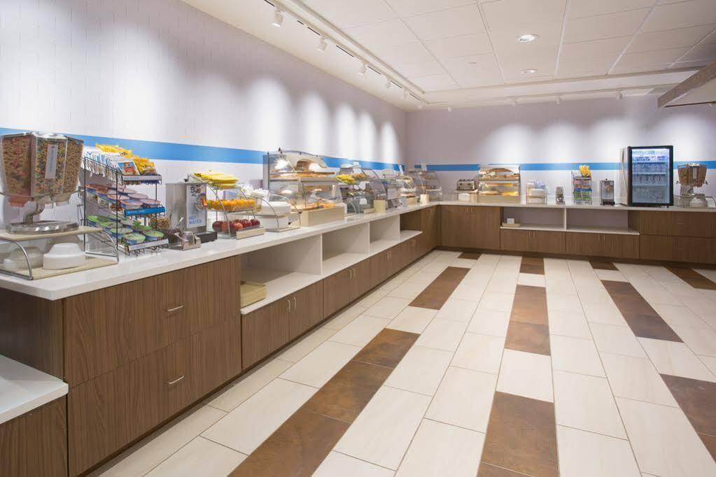 Holiday Inn Express & Suites - Cartersville By Ihg Экстерьер фото